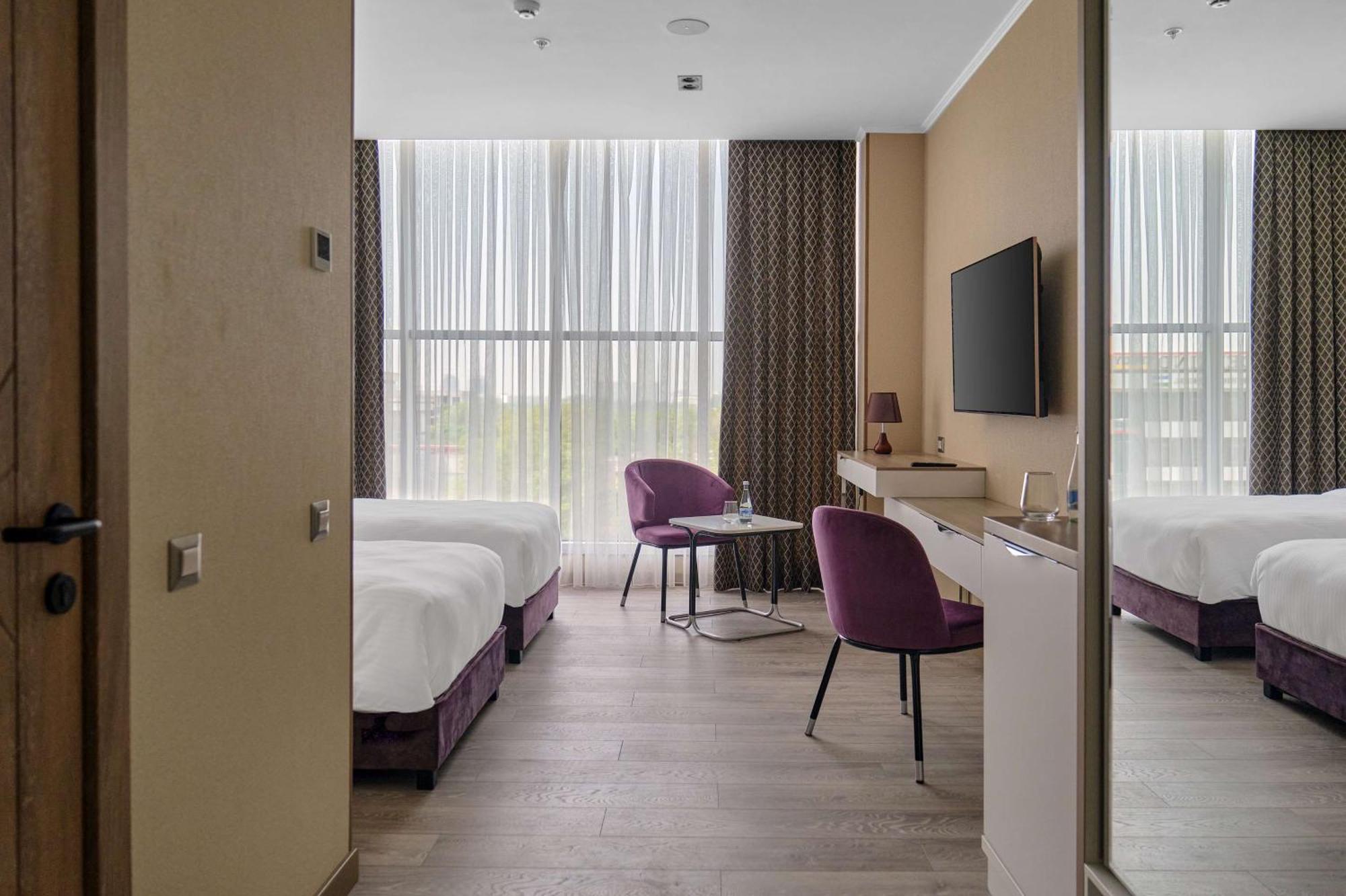 Panarams Tashkent Hotel, A Member Of Radisson Individuals Екстер'єр фото